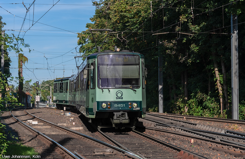 8451